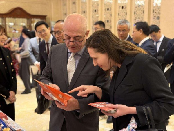 盟配资 新疆在京举办有关国家驻华使节交流会